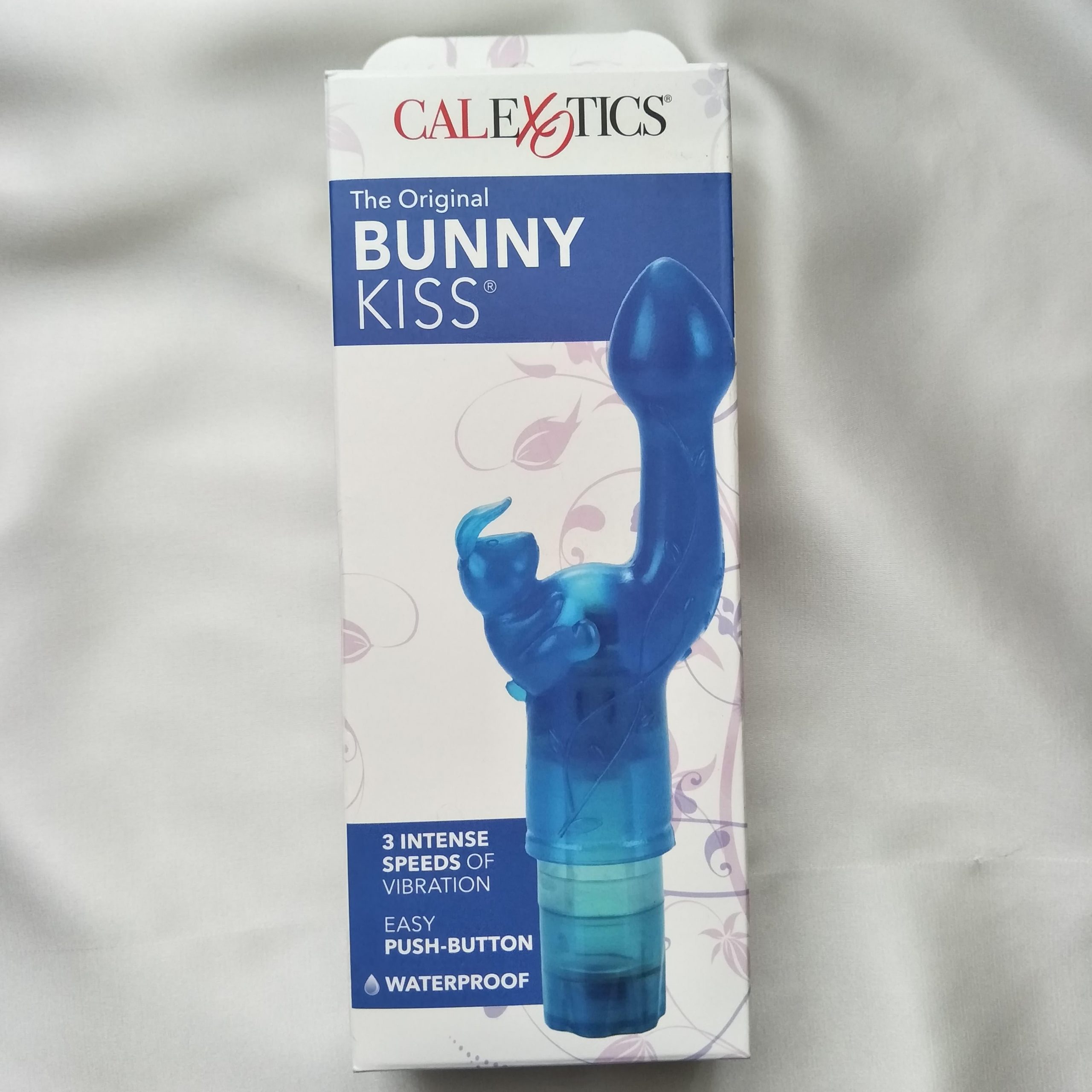 The Unique Bunny Kiss from CalExotics – Nessbow